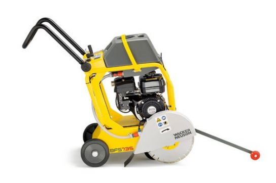 Нарезчик швов бензиновый Wacker Neuson BFS 735 A по выгодной цене в Владивостоке. Надежное качество и лучшие условия ждут вас.