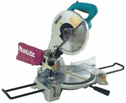 Торцовочная пила Makita LS1040 в прокат в Владивостоке. У нас лучшая цена за сутки! Возможность взять в аренду с выгодной скидкой до 40% при экспресс доставке 24/7. И помните, ночью стоимость еще дешевле на 30%! #арендапрокат #виброплита #выгодно